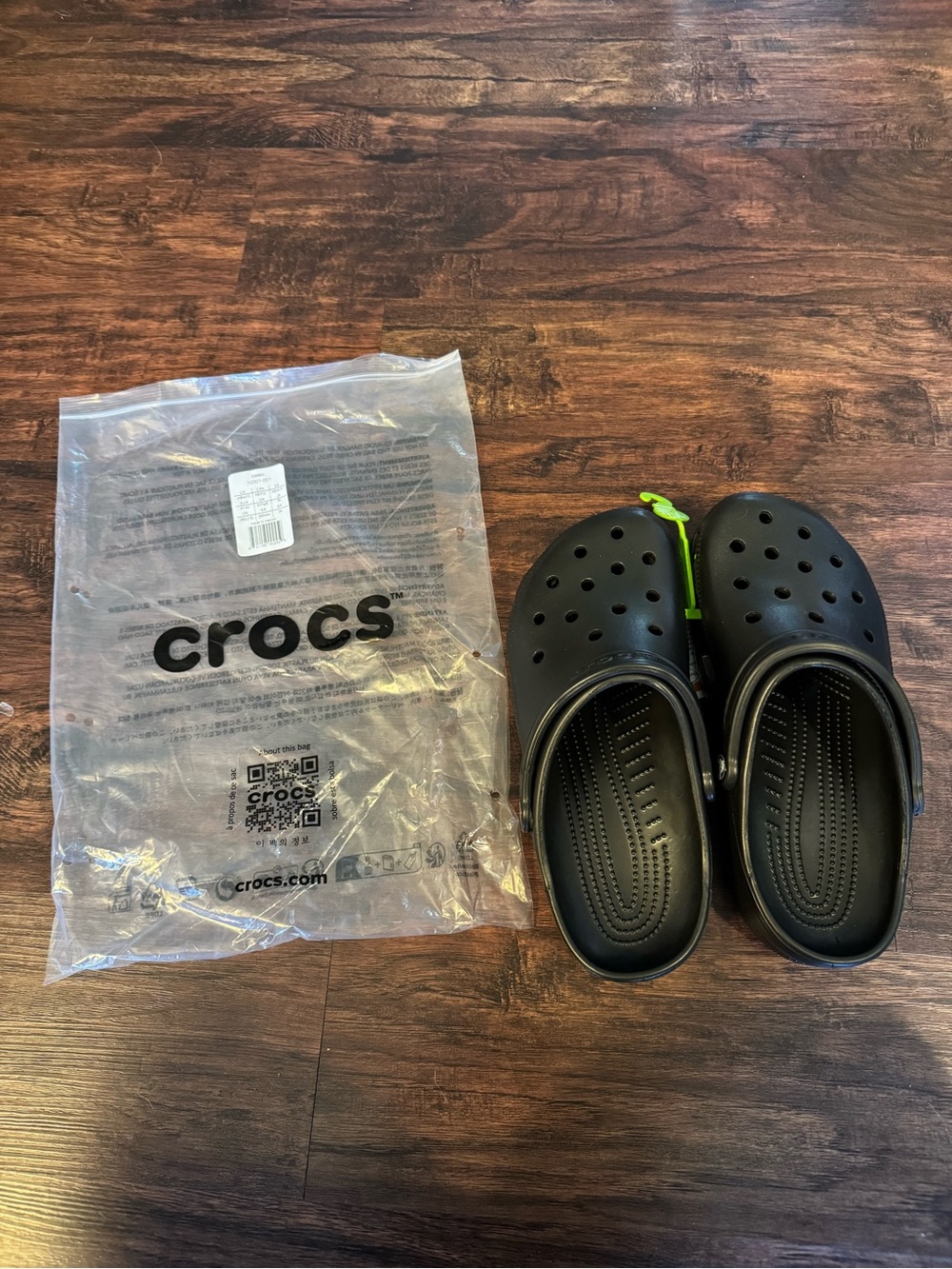 Women's/ Men's Crocs Classic Clogs - Black